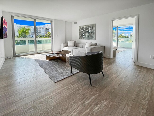 Building Photo - 1025 92nd St