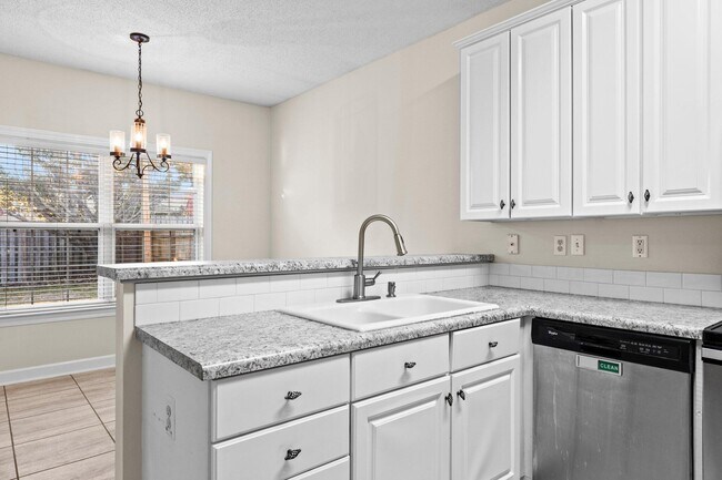 Building Photo - 1472 The Crossings