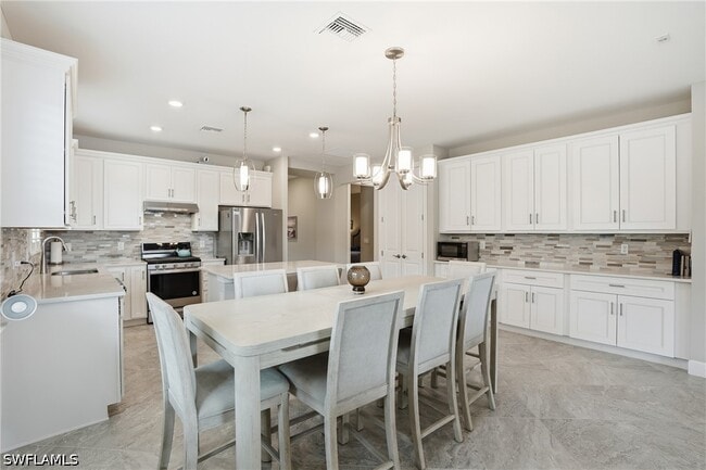 Building Photo - 12361 Canal Grande Dr