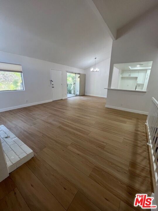 Building Photo - 1738 Palisades Dr