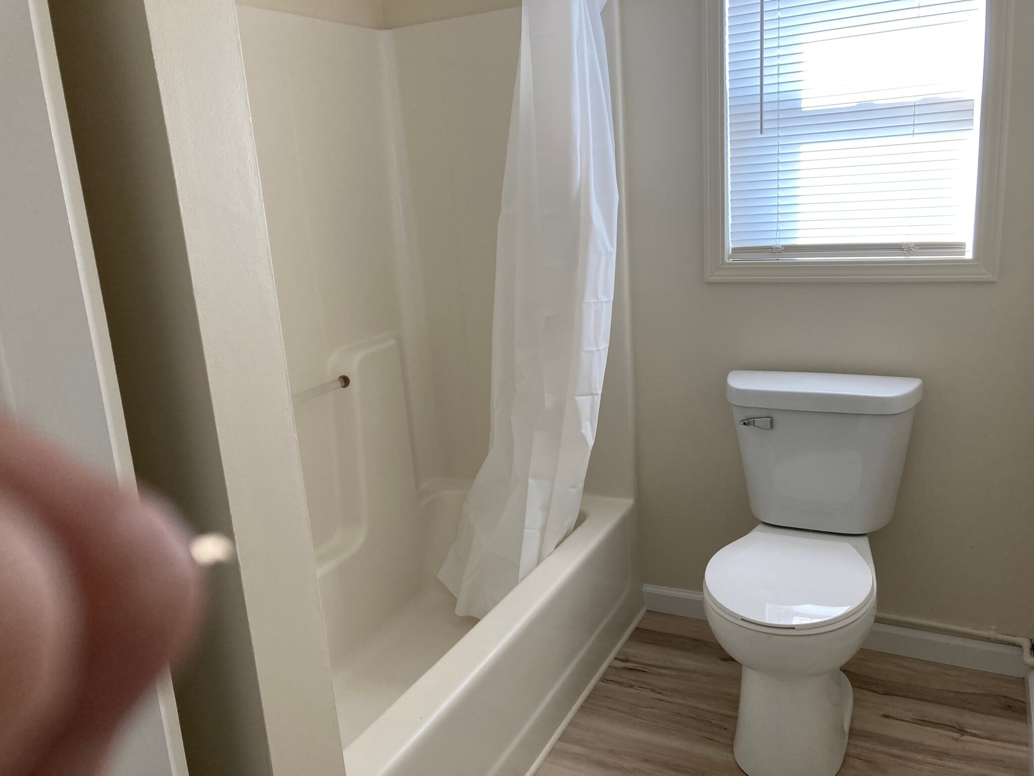 Building Photo - 51 E Main St