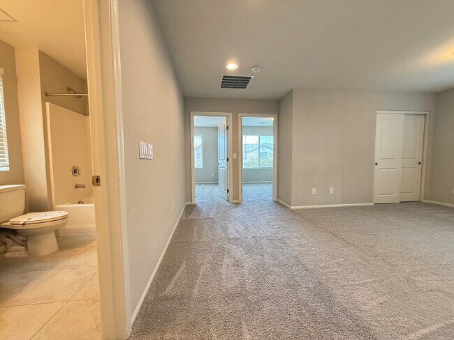 Building Photo - 5520 Bonita Park Ct