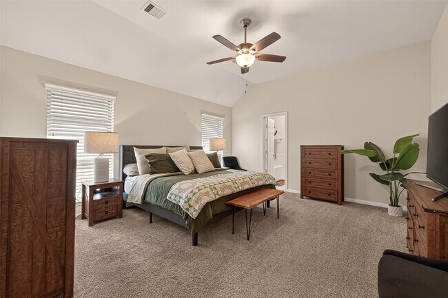 Building Photo - 6546 Grapevine Bend