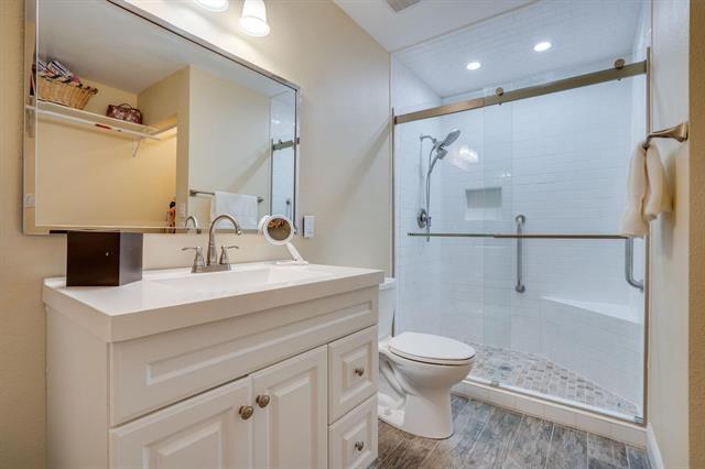 Building Photo - 625 Prairie Dell St