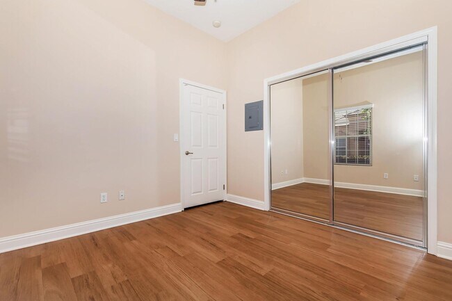 Building Photo - 625 Jasmine Parke Dr
