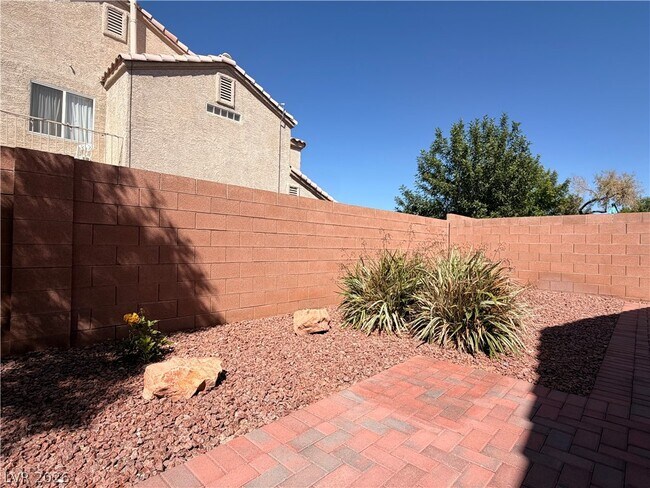 Building Photo - 212 Horizon Peak Dr