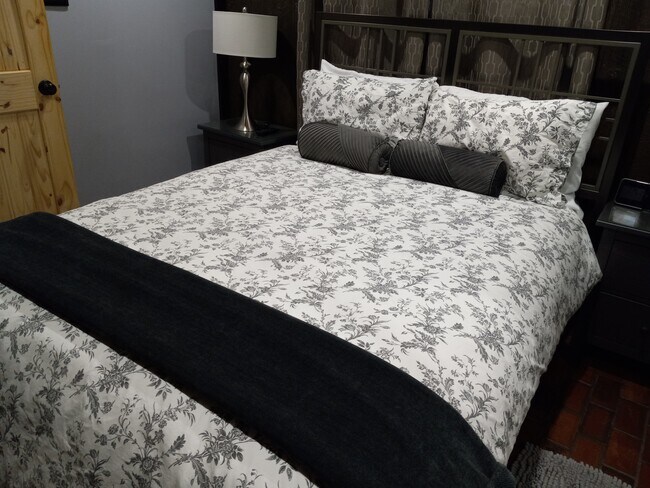 Building Photo - 487 Kentucky Ave