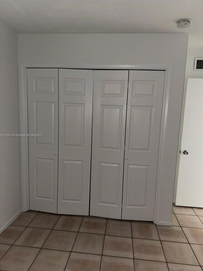 Building Photo - 9203 NW 38th Dr