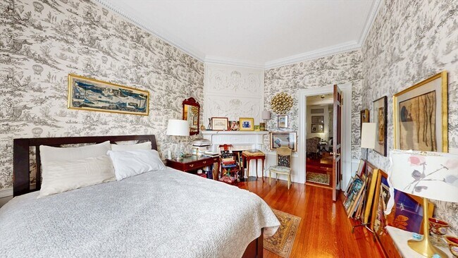 Building Photo - 404 Beacon St