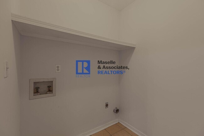 Building Photo - 1212 Barnett Bend Cir