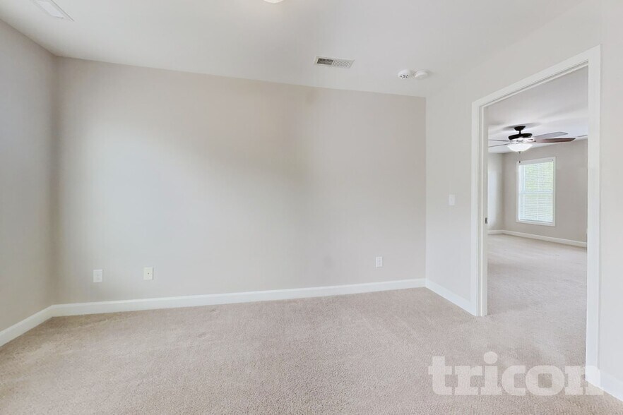 Building Photo - 3730 Spring Willow Way