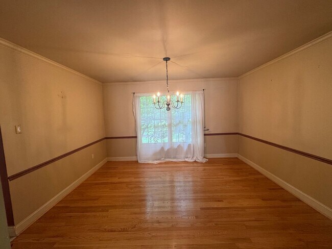 Building Photo - Montgomery Township 3 Bedroom 2.1 Bath Colonial with loft for rent $3,200/month
