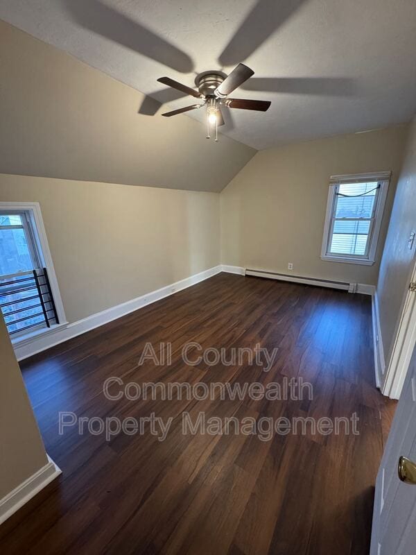 Building Photo - 56 Parker St