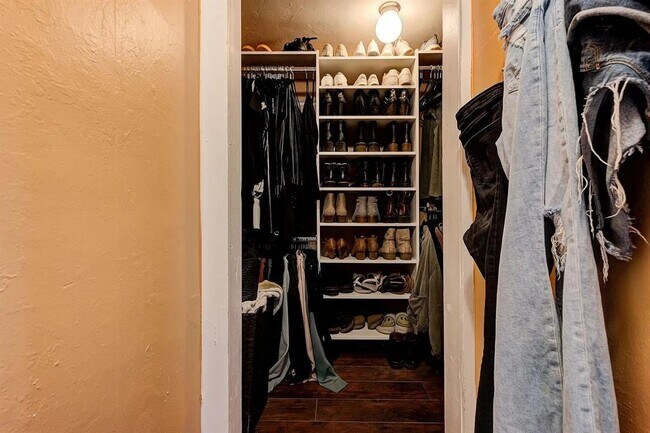 Building Photo - 3801 NW 25th St