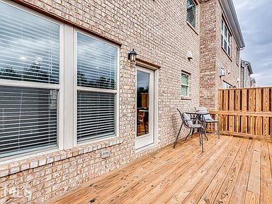 Building Photo - 671 Sunset Park Dr