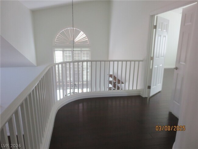 Building Photo - 499 Holly Hunt St