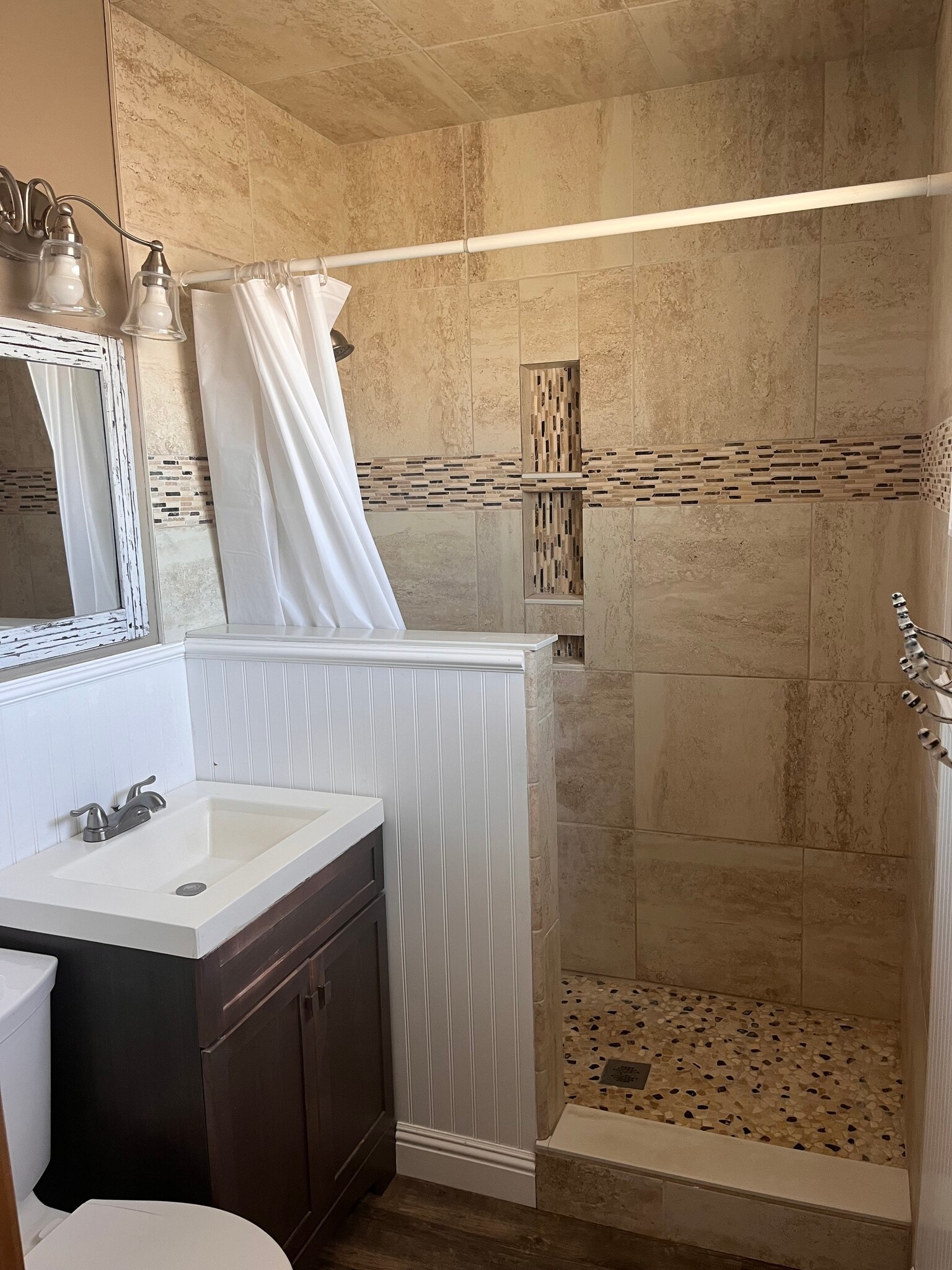 Building Photo - 3940 Silver Leaf Dr