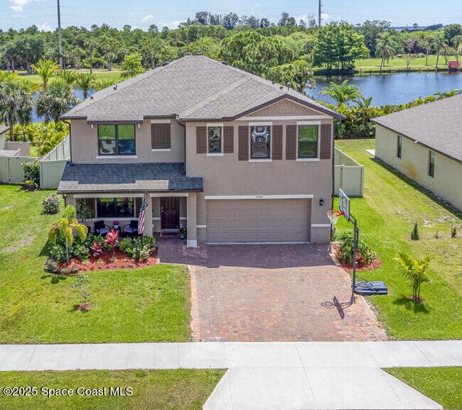 Building Photo - 7389 Tourmaline Dr