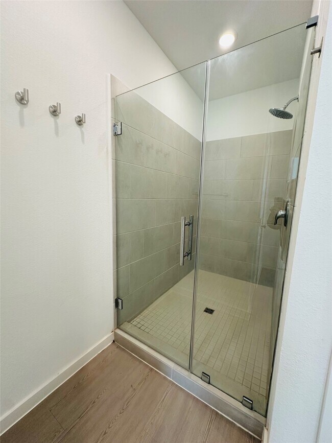 Building Photo - 16052 Tallis Dr