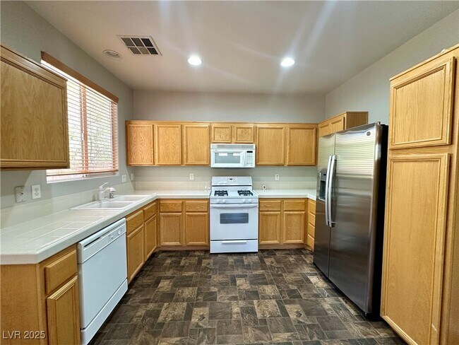 Building Photo - 7186 Cressida Ct