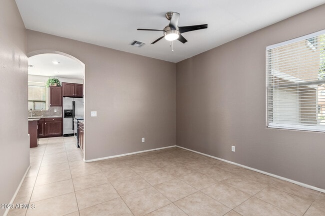 Building Photo - 40747 W Robbins Dr