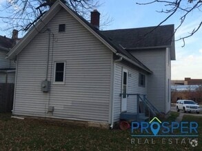 Building Photo - FI1329