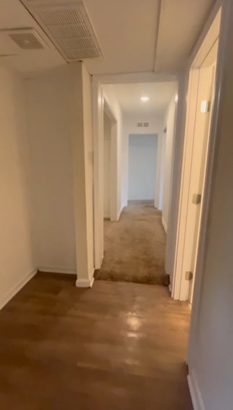 Building Photo - 618 Marchmont Ln