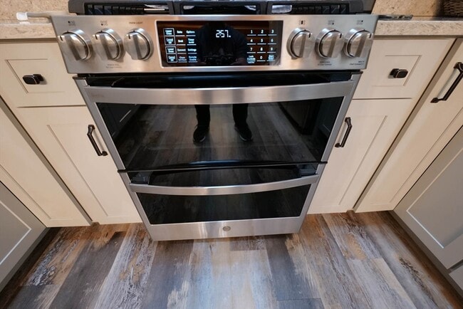 Building Photo - 23 Winter St