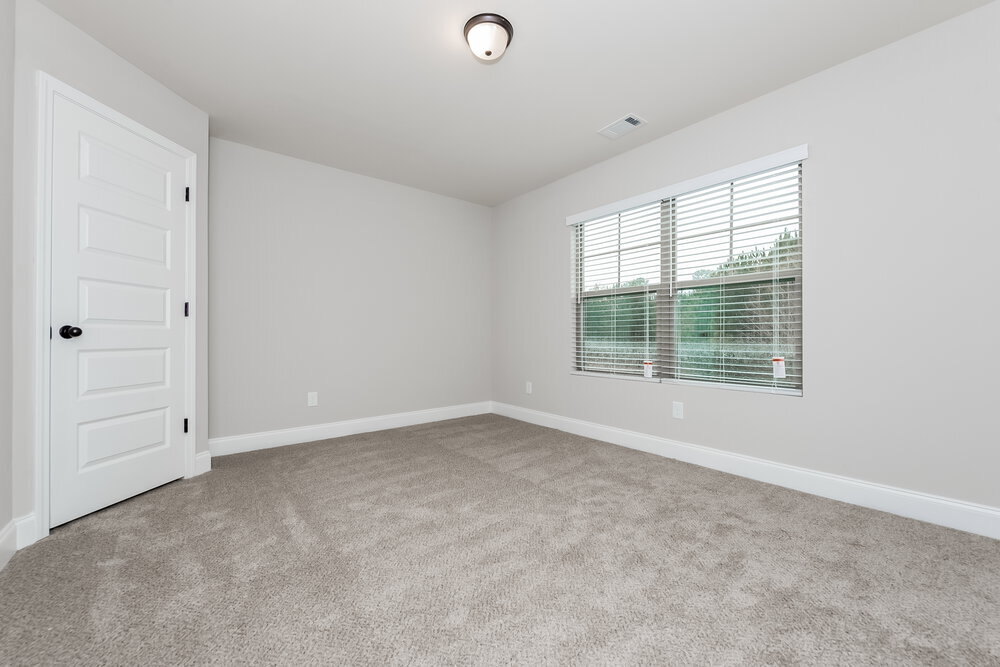 Building Photo - 1153 Pebble Ridge Dr