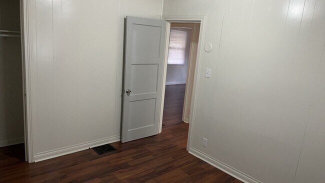 Building Photo - 1460 Kipling Dr