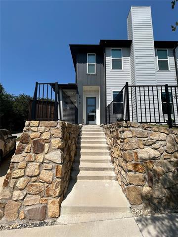 Primary Photo - 2117 River E Ln.