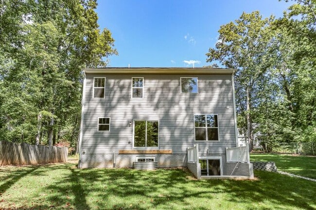 Building Photo - 11802 Wilderness Park Dr