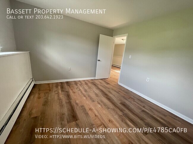 Building Photo - 45 Carriage Dr