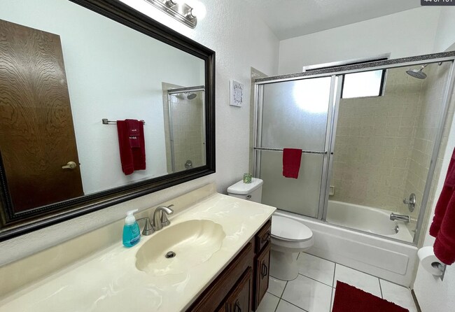 Building Photo - Furnished short term pool home - Available...