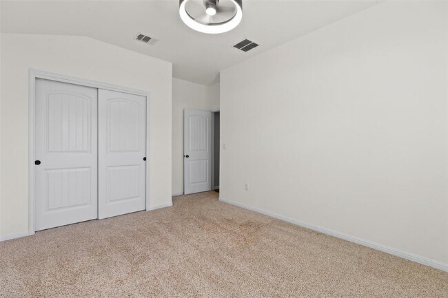 Building Photo - 800 Bryce Canyon Dr