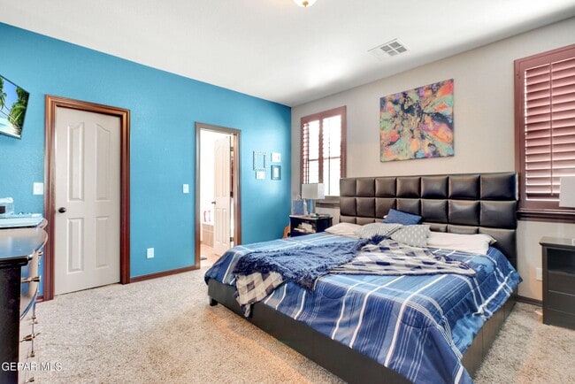 Building Photo - 13240 Emerald River St