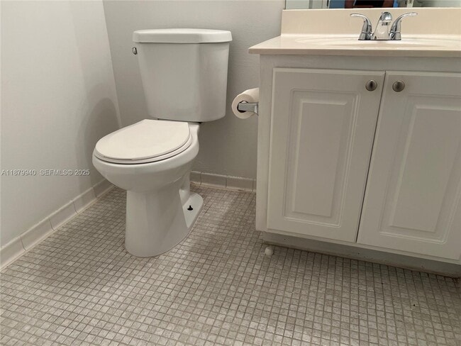 Building Photo - 19390 Collins Ave