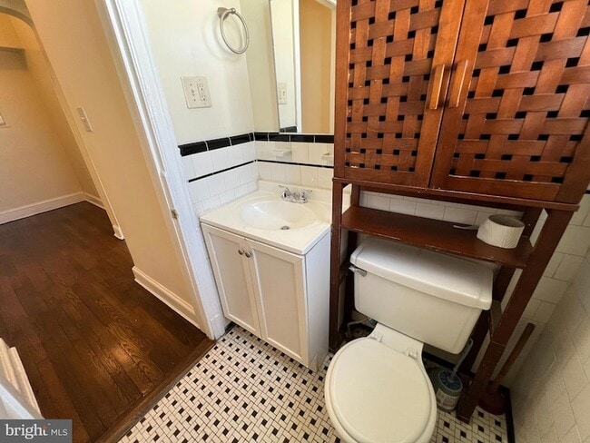 Building Photo - 5601 Colorado Ave NW