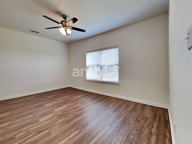 Building Photo - 9210 Bald Cypress St