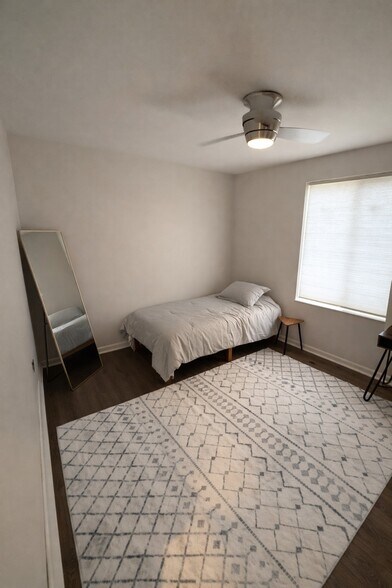 Building Photo - 2601 Hillsboro Pike