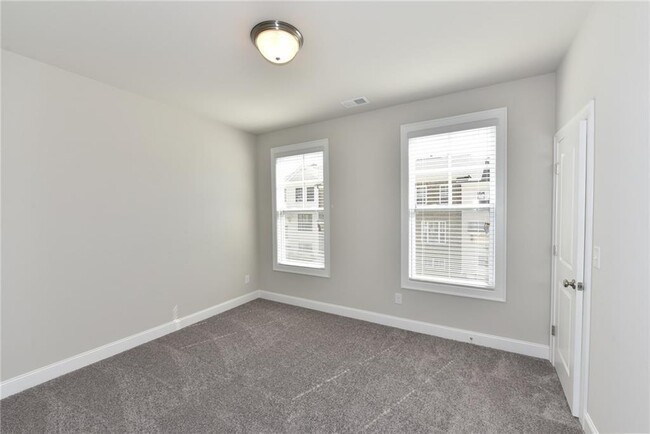 Building Photo - 5236 Cresslyn Rdg