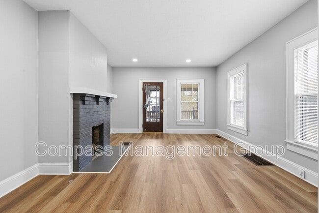 Building Photo - 1602 Branson Ave