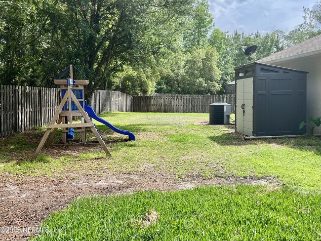 Building Photo - 75245 Fern Creek Dr