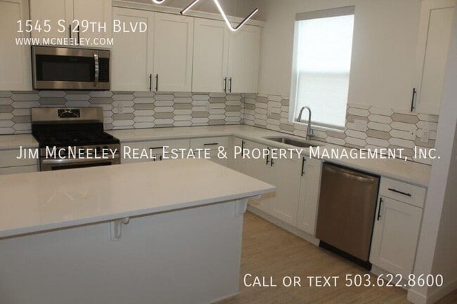 Building Photo - 1545 S 29th Blvd