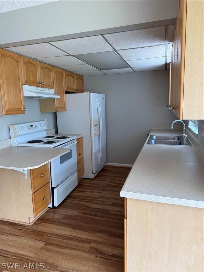 Building Photo - 7019 Cedarhurst Dr