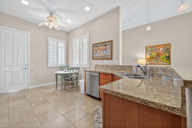 Building Photo - 40751 Calle Los Osos
