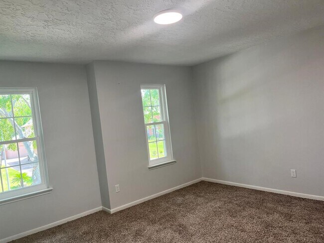 Building Photo - 14111 Torrey Vista Dr