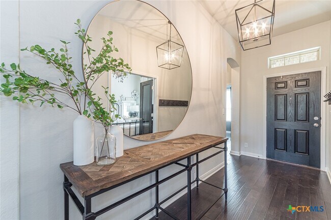 Building Photo - 2745 Ridge Forest Dr