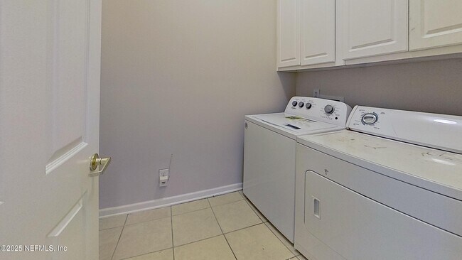 Building Photo - 8601 Beach Blvd