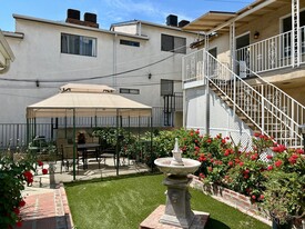 Building Photo - 529 E Orange Grove Ave